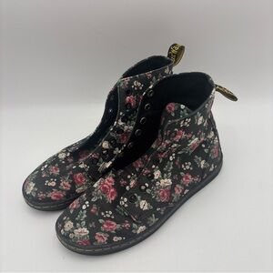 Dr. Martens‎ Black Floral Boots